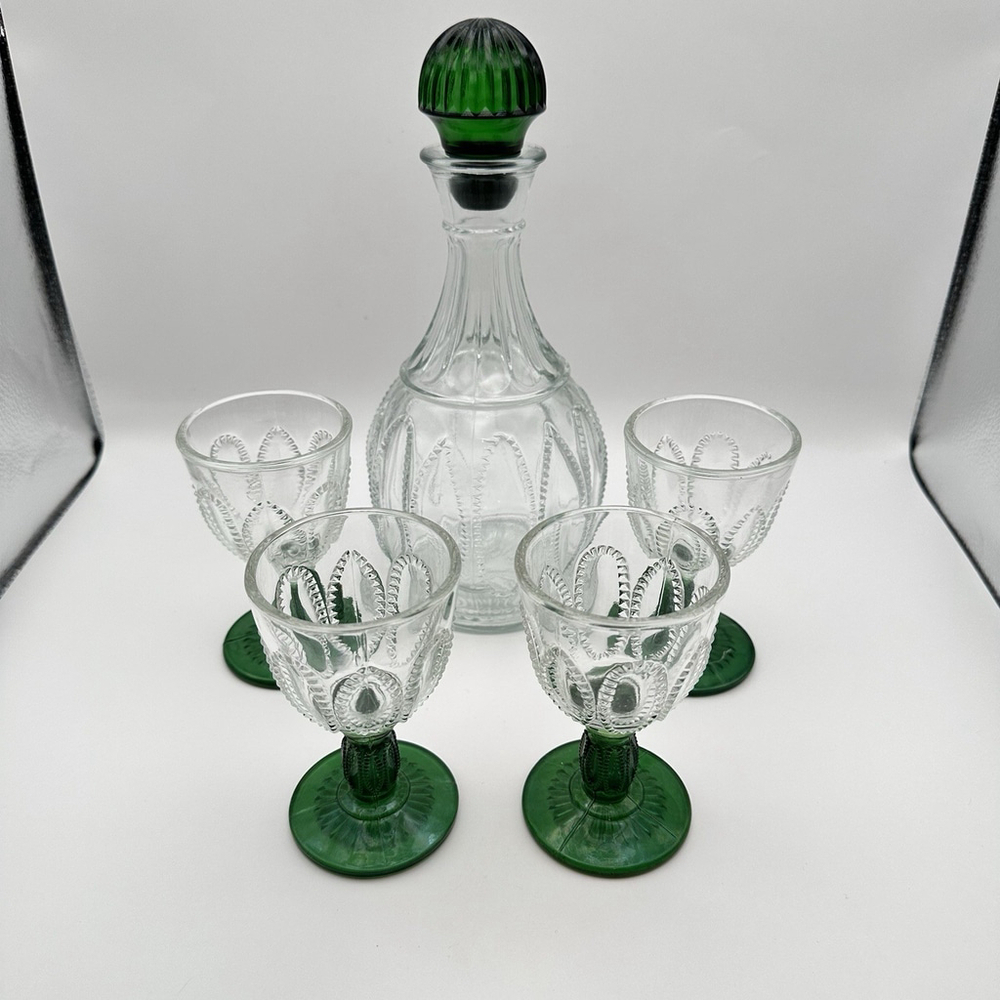 Vintage 1980's AVON Emerald Green Glass Liquor Decanter & 4 Glass Set